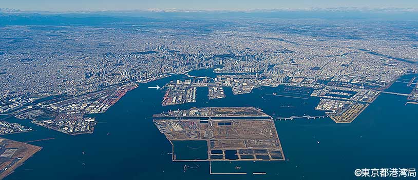 Port of Tokyo. White arrow points to Tokyo International Cruise Terminal