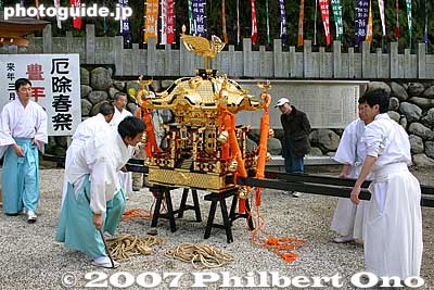 Mikoshi portable shrine 神輿
Keywords: aichi inuyama ooagata oagata jinja shrine