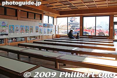 Inside Furusato no Yakata rest house.
Keywords: aichi kiyosu 