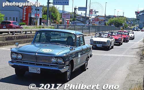 The classic car parade was not a continuous parade. They came in separate groups mixed in with regular traffic. 1964 Prince Gloria Super6
Keywords: aichi nagakute toyota classic cars