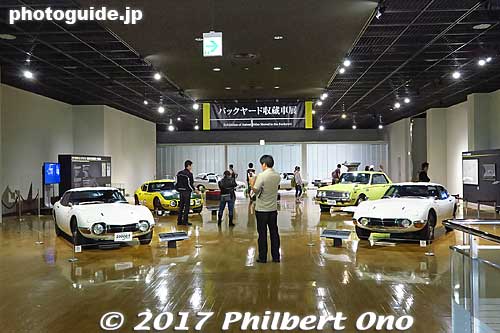 Inside Annex building
Keywords: aichi nagakute toyota automobile museum classic cars