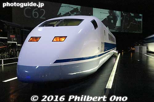 Class 955 "300X" experimental Shinkansen
Keywords: aichi nagoya train railway railroad museum japandesign