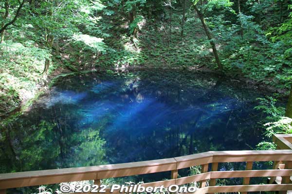 Ao Ike (青池) Blue Pond, one of the 12 Juniko Lakes
Keywords: aomori fukaura juniko lakes aoike blue pond