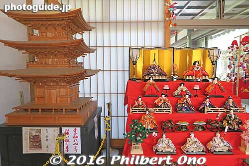 Scale model of the Three-Story Pagoda at Saimyoji temple in Shiga Prefecture. Inside Nakayama Hokekyoji temple in Ichikawa, Chiba.
Keywords: chiba ichikawa nakayama hokekyoji nichiren buddhist temple hinamatsuri fromshiga