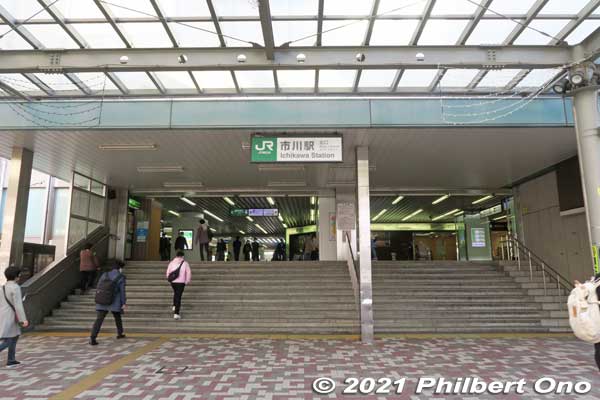 JR Ichikawa Station is the first station in Chiba on the JR Sobu Line.
Keywords: chiba ichikawa station