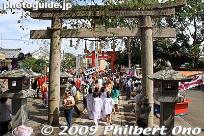 Tamasaki Shrine torii
Keywords: chiba ichinomiya tamasaki jinja shrine kazusa junisha matsuri festival hadaka 