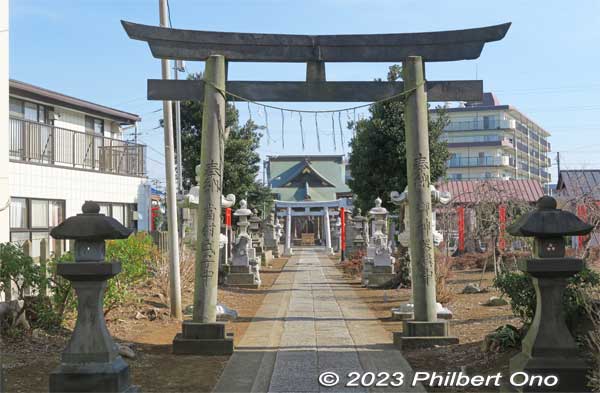 Kamagaya Hachiman Shrine torii.
Keywords: Chiba Kamagaya Hachiman Shrine