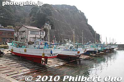 Katsuura port with fishing boats.
Keywords: chiba katsuura 