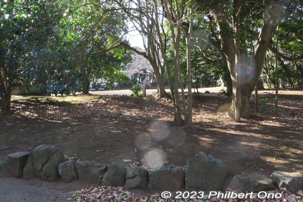 Keywords: Chiba Narashino Saginuma Castle park tumuli burial mound