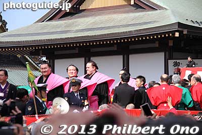 Keywords: chiba narita-san shinshoji temple shingon buddhist setsubun mamemaki bean throwing sumo wrestlers
