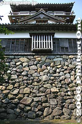 Side of castle
Keywords: fukui sakai maruoka castle tower