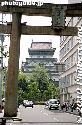 Kokura Castle and torii
Keywords: fukuoka kita-kyushu kokura