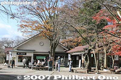 Right beyond the Taikomon Gate is a tourist info office, cafe, restrooms, and benches.
Keywords: fukushima aizuwakamatsu aizu-wakamatsu tsurugajo castle