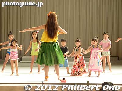 Keywords: fukushima iwaki spa resort hawaiians water park amusement hot spring onsen pool slides hula girls dancers children