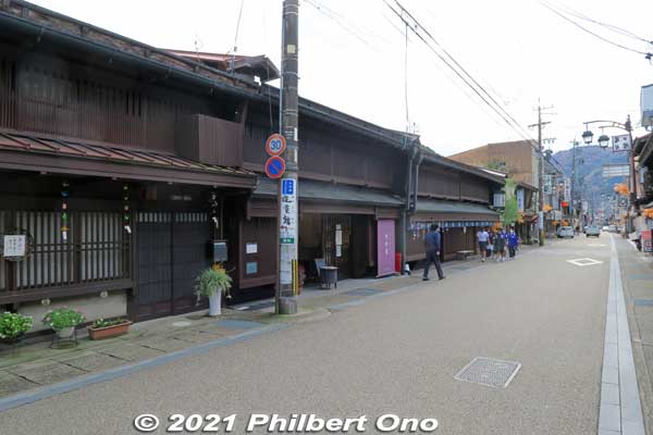 Gujo-Hachiman has a few traditional townscape streets.
Keywords: gifu Gujo Hachiman