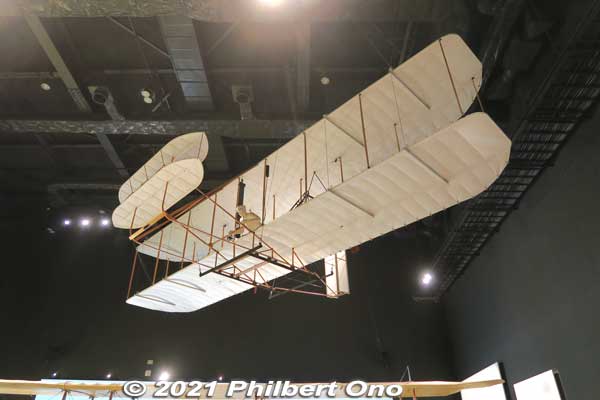 The Wright Flyer (actual size replica) is one of  the first airplanes you see. ライトフライヤー
Keywords: gifu Kakamigahara Air Space Museum aviation airplane