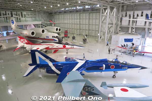 Mitsubishi T-2 Blue Impulse aerobatic team jet from 1981. Retired in 1995. The Blue Impulse aerobatic team gave air shows at Gifu Airbase.
Keywords: gifu Kakamigahara Air Space Museum aviation airplane