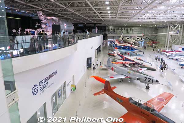 The space-related exhibits are on the 2nd floor.
Keywords: gifu Kakamigahara Air Space Museum aviation airplane