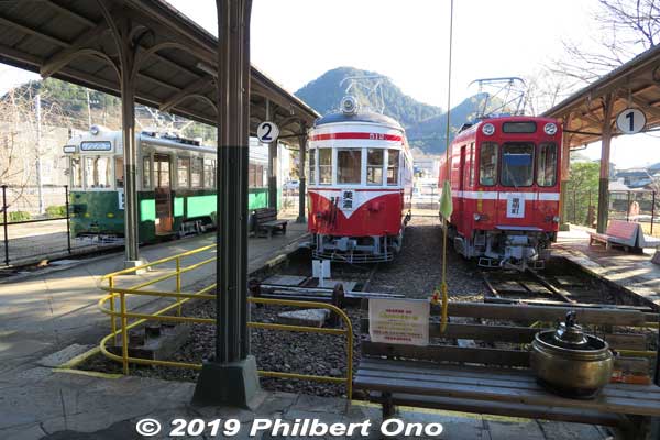 Three old trains are on display. You can go inside each one. 
Keywords: gifu mino station meitetsu train