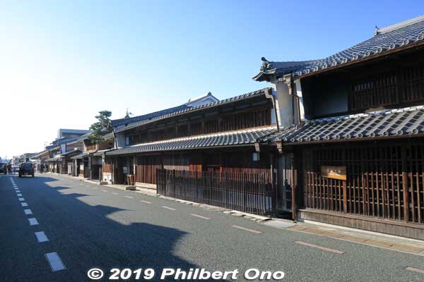 Udatsu roofs in Mino, Gifu Prefecture.
Keywords: gifu mino udatsu roof traditional townscape