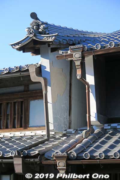 Yoshida Kobo udatsu roof firewall.
Keywords: gifu mino udatsu roof traditional townscape