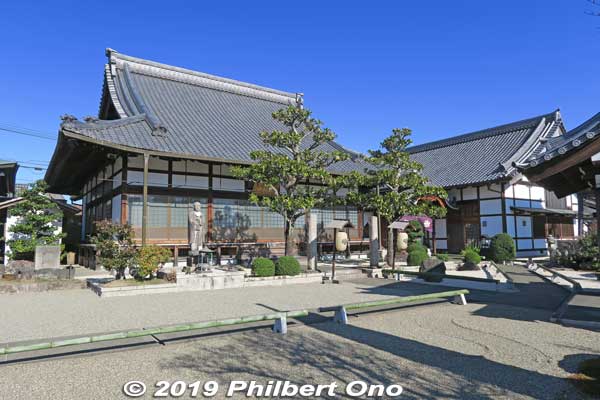 Yusenji Temple in Ota-juku, Gifu. 祐泉寺
Keywords: gifu minokamo ota-juku nakasendo