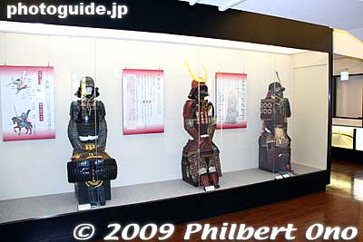 The first floor has exhibits related to Ogaki Castle and the Battle of Sekigahara. Samurai armor
Keywords: gifu ogaki castle samurai armor