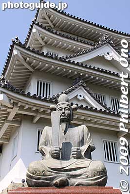 Statue of Toyotomi Hideyoshi in front of Sunomata Castle.
Keywords: gifu ogaki sunomata ichiya castle history museum 