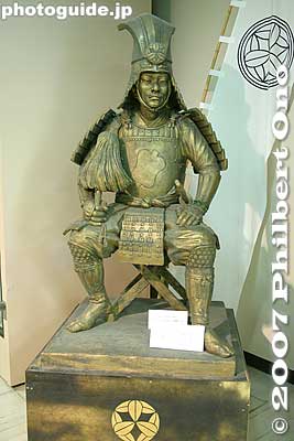 Statue of Lord Takenaka Hanbei 竹中半兵衛重治
Keywords: gifu sekigahara battlefield battle of museum