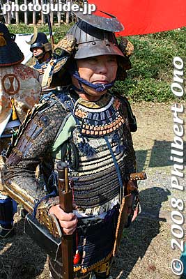 This man wore authentic samurai armor, over a century old, made of metal. A family heirloom.
Keywords: gifu sekigahara battle festival matsuri 