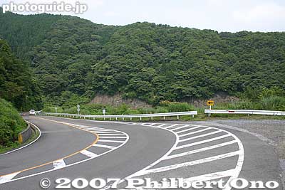 Ibukiyama Driveway is a toll road that leads to the summit of Mt. Ibuki. Also see my [url=http://photoguide.jp/pix/thumbnails.php?album=358]Mt. Ibuki summit pictures.[/url]
Keywords: gifu sekigahara-cho Ibukiyama Driveway