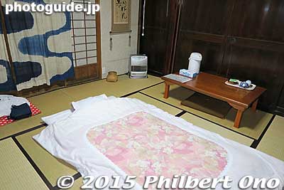 My room in Furusato. It was not the same room where the crown prince stayed.
Keywords: gifu shirakawa-mura shirakawa-go gassho-zukuri minka minshuku