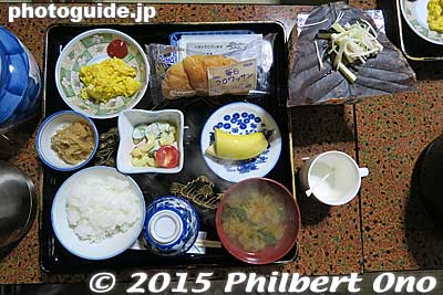 Breakfast at Hisamatsu, Shirakawa-go
Keywords: gifu shirakawa-mura shirakawa-go gassho-zukuri minka minshuku japanfood