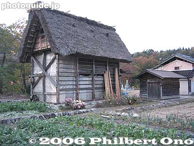 Keywords: gifu shirakawa-mura village shirakawa-go gassho-zukuri thatched roof minka