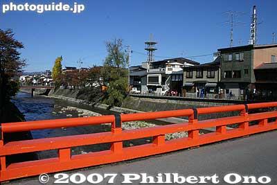Nakahashi Bridge
Keywords: gifu takayama bridge vermillion river