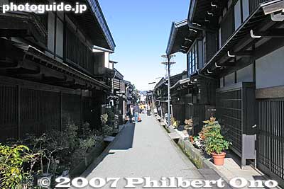 Keywords: gifu takayama traditional wooden building