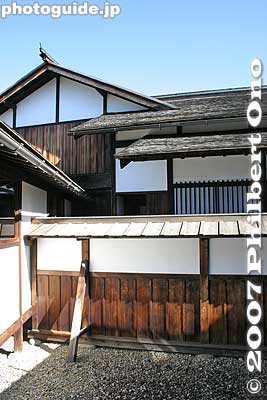 Keywords: gifu takayama jinya government house roof