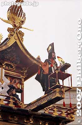 Sanbasou Karakuri 三番叟からくり
Keywords: gifu takayama matsuri festival hieda jinja shrine sanno matsuri yatai floats karakuri puppets