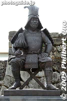 Statue of Takenaka Hanbei (1544-1579). 竹中重治（竹中半兵衛）
Keywords: gifu tarui-cho 