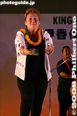 Aloha Dalire performing in the Ikaho Hawaiian Festival.
Keywords: gunma gumma shibukawa ikaho onsen spa hawaiian hula festival dancers girls women Hula Halau'O Kamuela stage performance