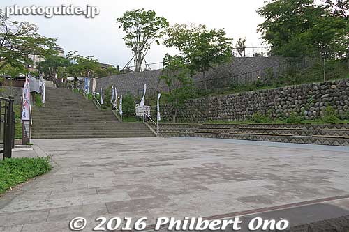Slightly up the Stone Steps is this outdoor stage where they hold hula performances in summer.
Keywords: gunma gumma shibukawa ikaho spa onsen hot spring
