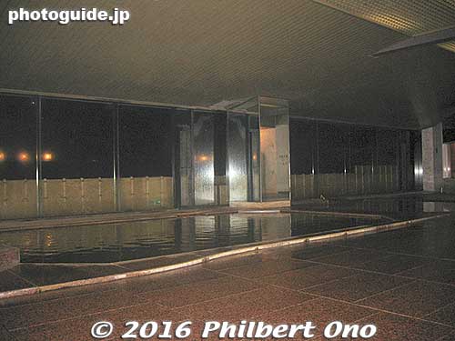 Hot spring bath in a large hotel in Ikaho.
Keywords: gunma gumma shibukawa ikaho spa onsen hot spring