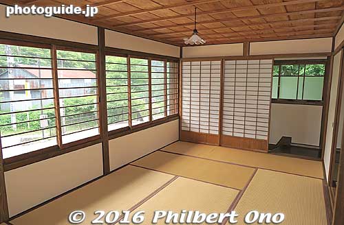 Second floor has tatami mats. The second floor is open to the public only on weekends and during the hula festival in summer.
Keywords: gunma gumma shibukawa ikaho onsen spa hot spring robert irwin hawaiian minister summer house villa