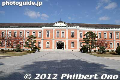 The academy's most distinctive building is this Students’ Hall dubbed the "Red Brick Building." We weren't allowed to go inside. Etajima, Hiroshima.
Keywords: hiroshima etajima island naval academy Japanese Maritime Self Defense Force First Service School japanbuilding