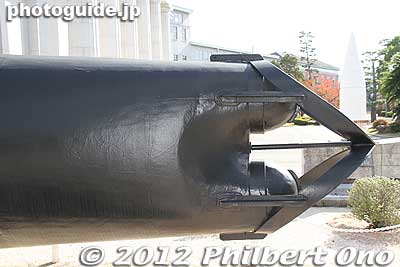 It was subsequently salvaged and restored for display at Etajima in 1962. The front part of the sub was severed, so the front part was reconstructed by a Kure shipbuilder for this display.
Keywords: hiroshima etajima island naval academy Japanese Maritime Self Defense Force First Service School museum midget submarine