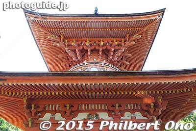 Tahoto Pagoda on Miyajima.
Keywords: hiroshima hatsukaichi miyajima Itsukushima shrine