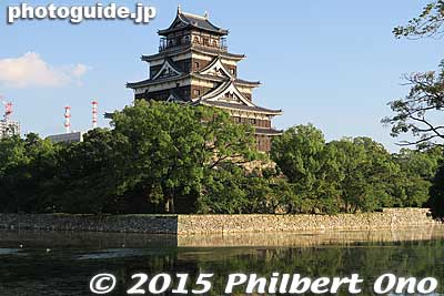 Hiroshima Castle tower is a museum of Hiroshima's history before World War II.
Keywords: Hiroshima Castle japancastle
