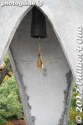 Bell in Children's Peace Monument.
Keywords: hiroshima peace memorial park atomic bomb