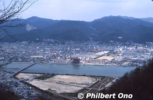 View of central Mihara (area around Mihara Station) from Mt. Fudekage in Mihara, Hiroshima.
Keywords: hiroshima mihara fudekage seto naikai inland sea