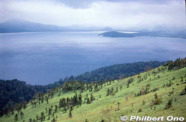 Lake Kussharo as seen from Bihoro Pass.
Keywords: hokkaido bihoro pass